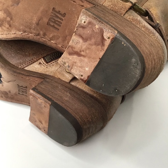 Frye Carson Harness Tall Western Boot in Chocolate Size 6. - Picture 14 of 16